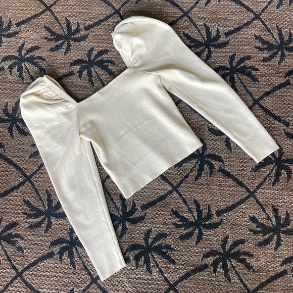 Lulu’s top - Picture 3 of 4